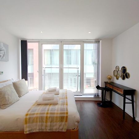 לונדון Fully Serviced Two Bed Apartment By Excel & O2 מראה חיצוני תמונה