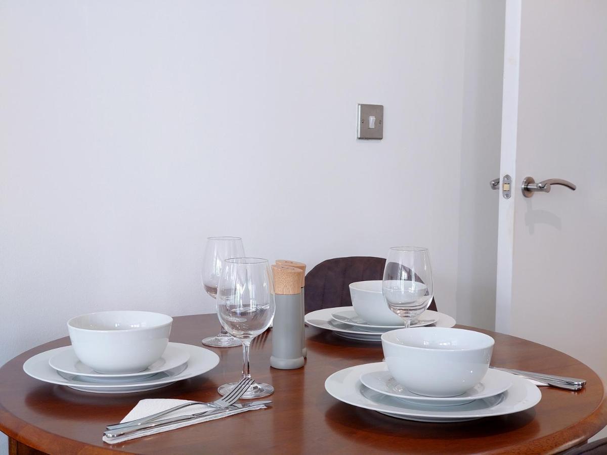 לונדון Fully Serviced Two Bed Apartment By Excel & O2 מראה חיצוני תמונה