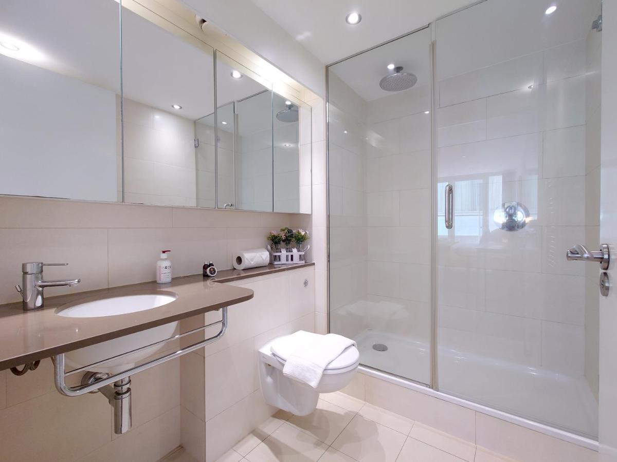לונדון Fully Serviced Two Bed Apartment By Excel & O2 מראה חיצוני תמונה