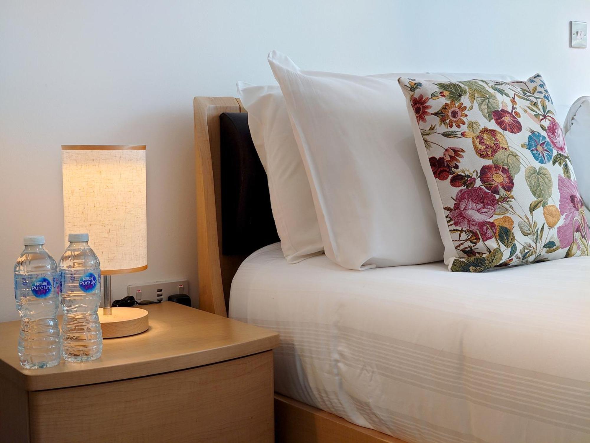 לונדון Fully Serviced Two Bed Apartment By Excel & O2 מראה חיצוני תמונה
